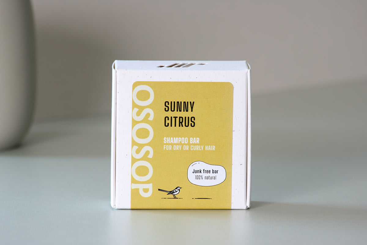 Shampoo bar with cocoa butter and clay, deep hydration and care for dry or curly hair